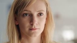 Szenenfoto und Link zum Trailer